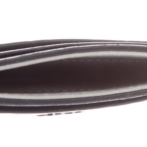 CHANEL Brand New Carmella card case rare, price is firm. - Picture 3 of 7